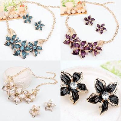 Fashion Women Rhinestone Flower Statement Pendant Necklace Earrings Jewelry Set