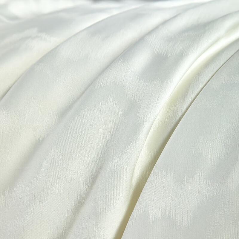 Muji Mulberry Silk Blend Quilt