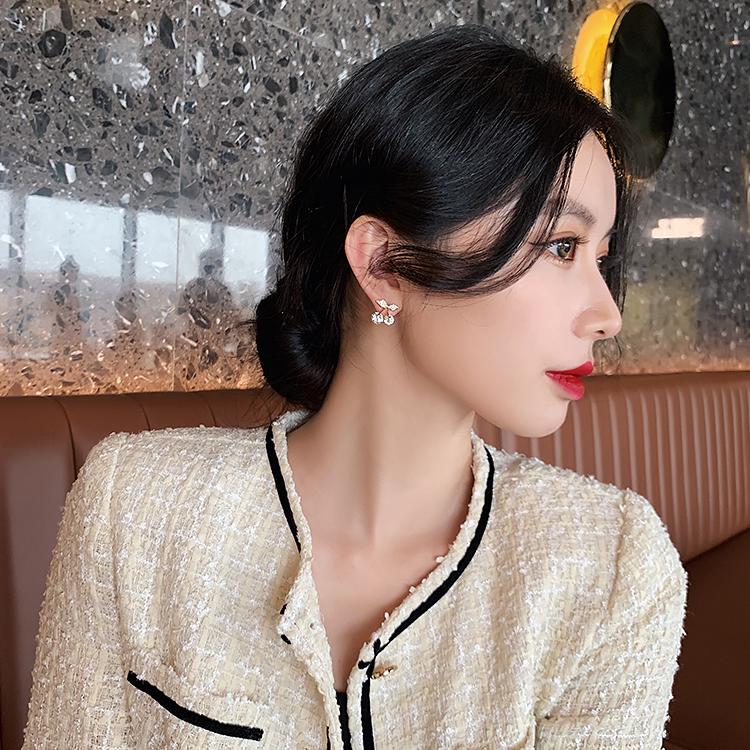 Trendy Korean Zircon Crystal Cherry Ear Stud Earrings For Women Leaves Rhinestone Earrings Wedding Party Jewelry Gifts