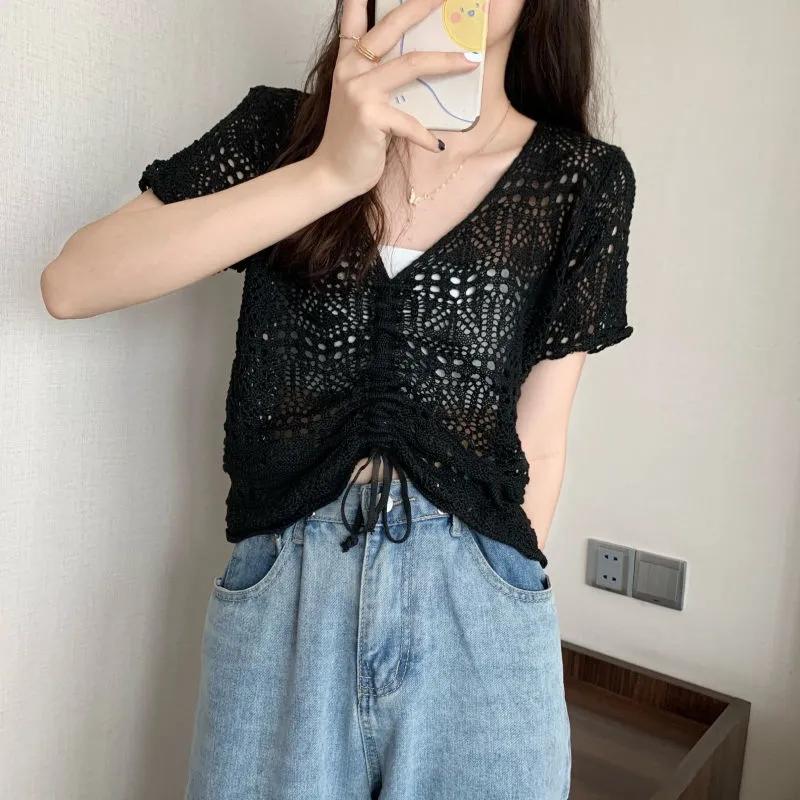 

Літній жіночий топ із V-подібним вирізом і порожнистим трикотажем із короткими рукавами One Size