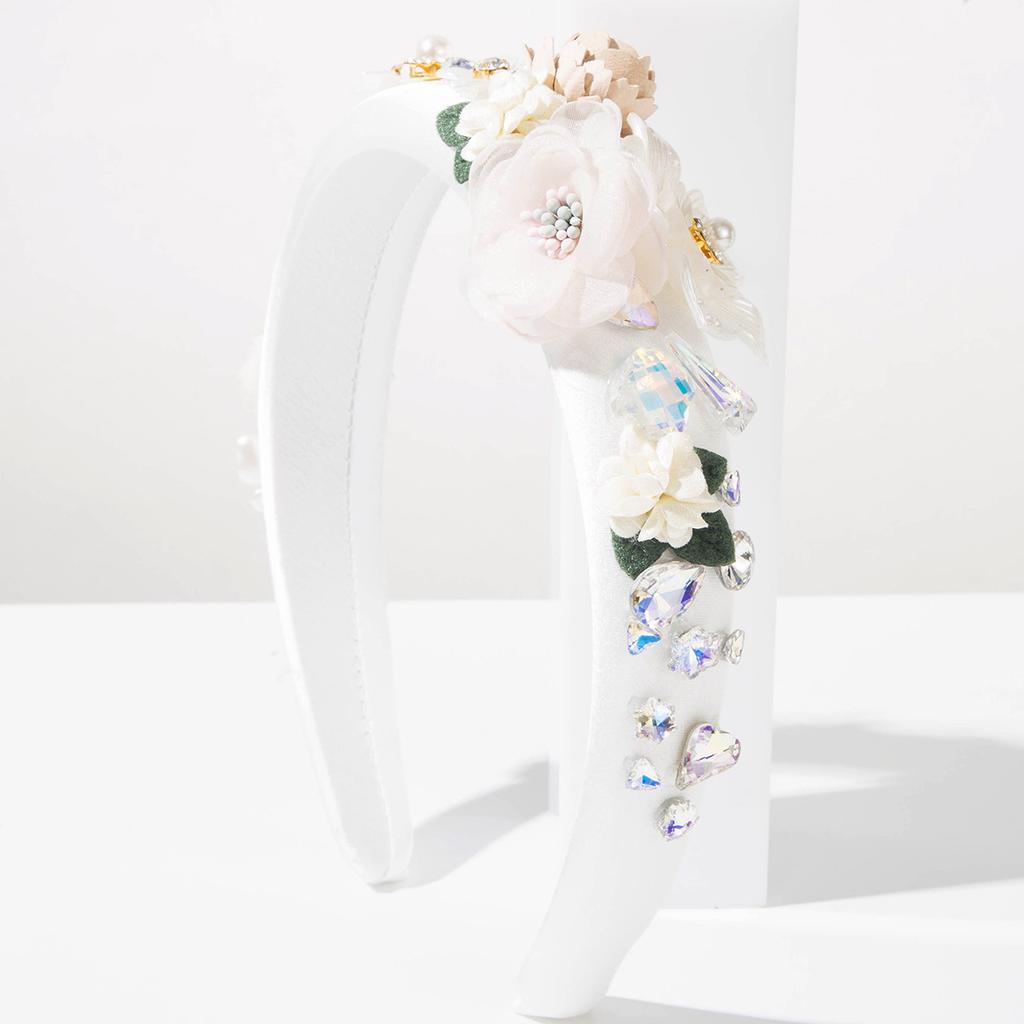 2026 Headband Korean Sweet and Fresh Diamond-encrusted Mori Simulated Flower Headband Temperament Elegant Niche Versatile Hair Accessories