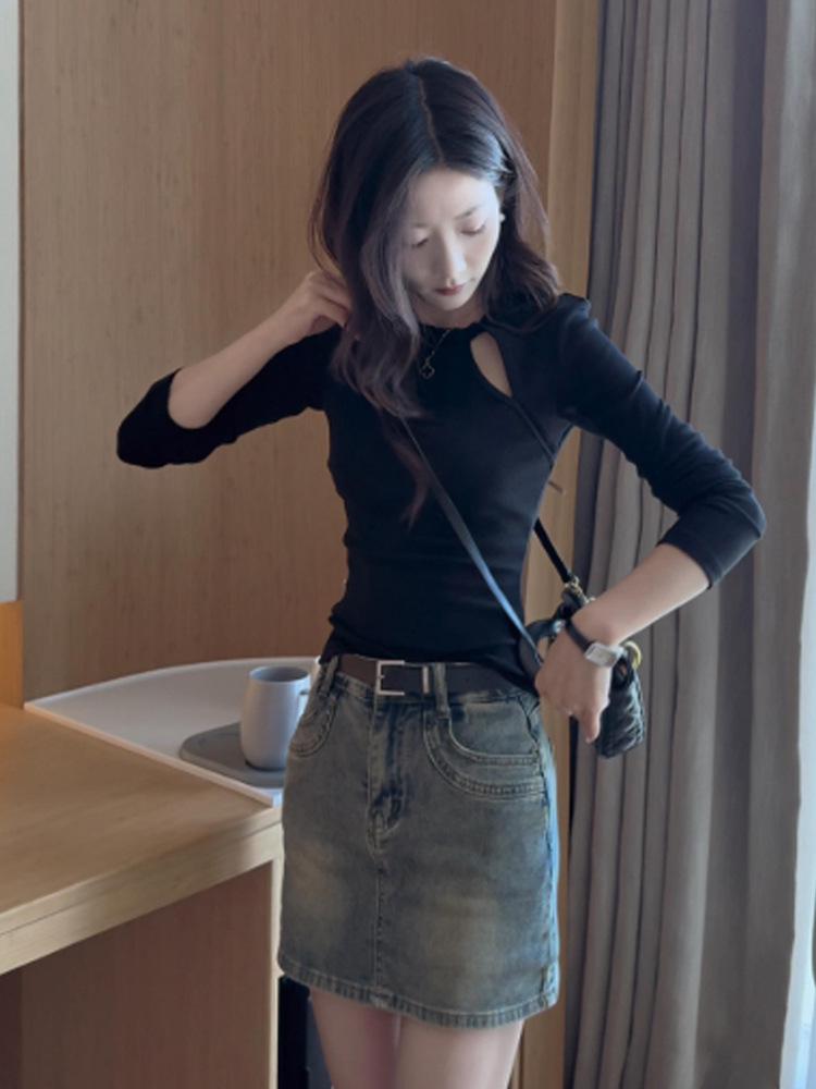 Women's Slimming White Long Sleeve T-Shirt - Hollow Round Neck, Drop Shoulder, Early Spring 2025 Collection