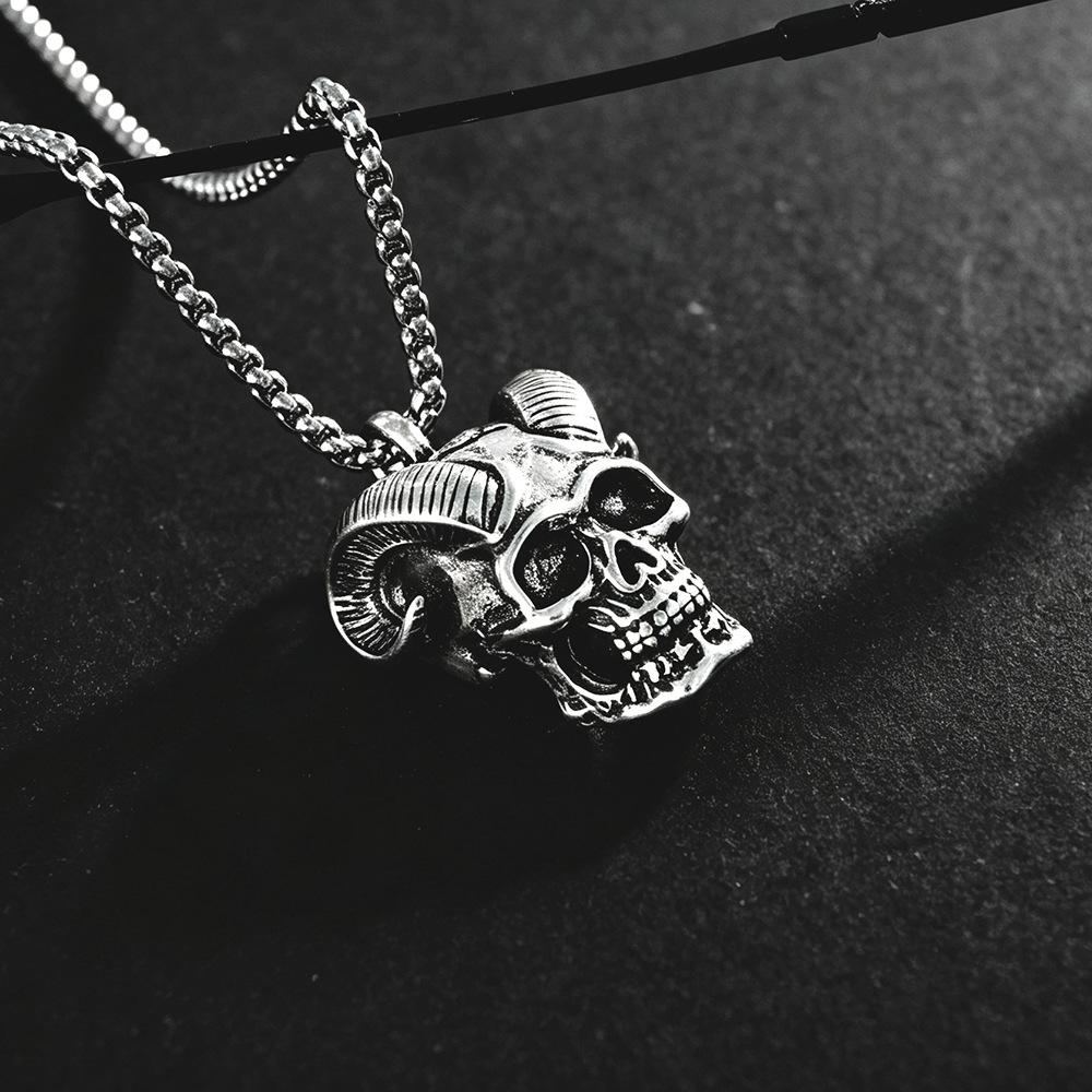 Retro Ram Horns Skull Necklace Men's Trendy Hip-hop Style Clavicle Chain Fashion Pendant