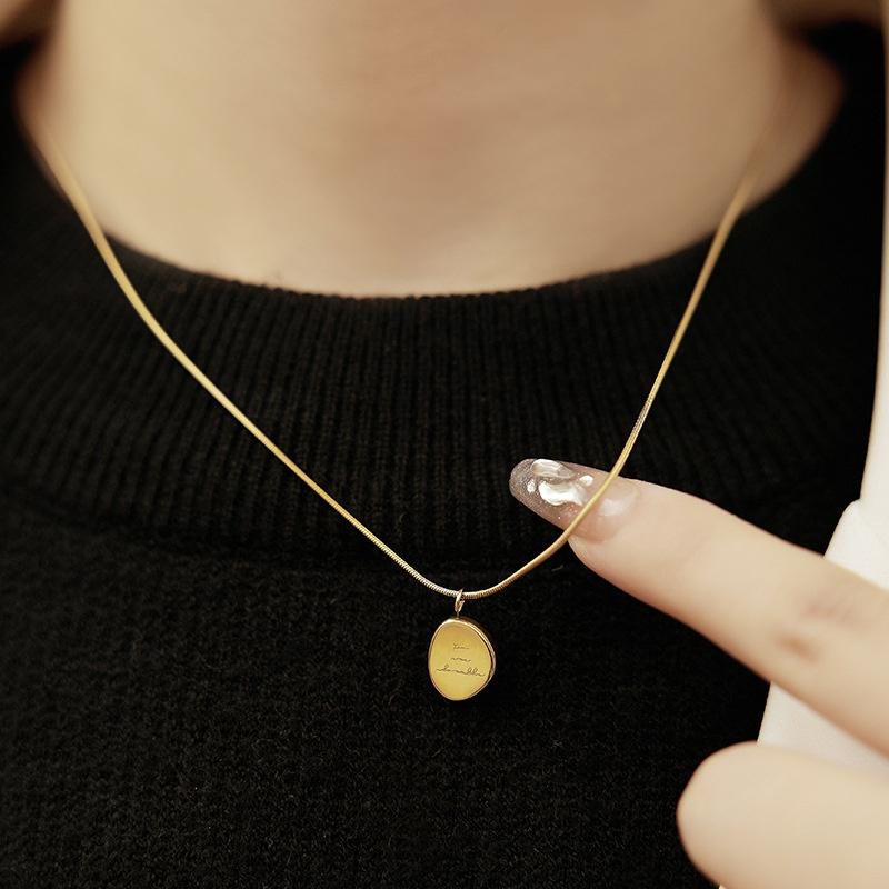 Women's Elegant 316L Stainless Steel Sweater Chain Necklace with Irregular Oval Pendant Party Jewelry