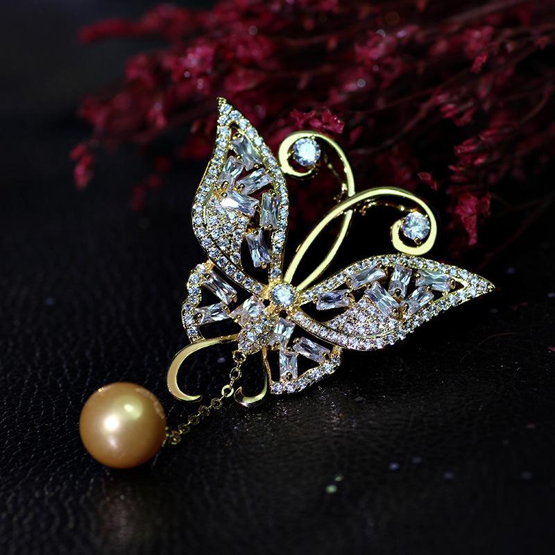 Elegante Schmetterlingsbrosche, Damen-Nischendesign-Sinn, Leichte Luxusbrosche, Modische und Grandiose Brosche