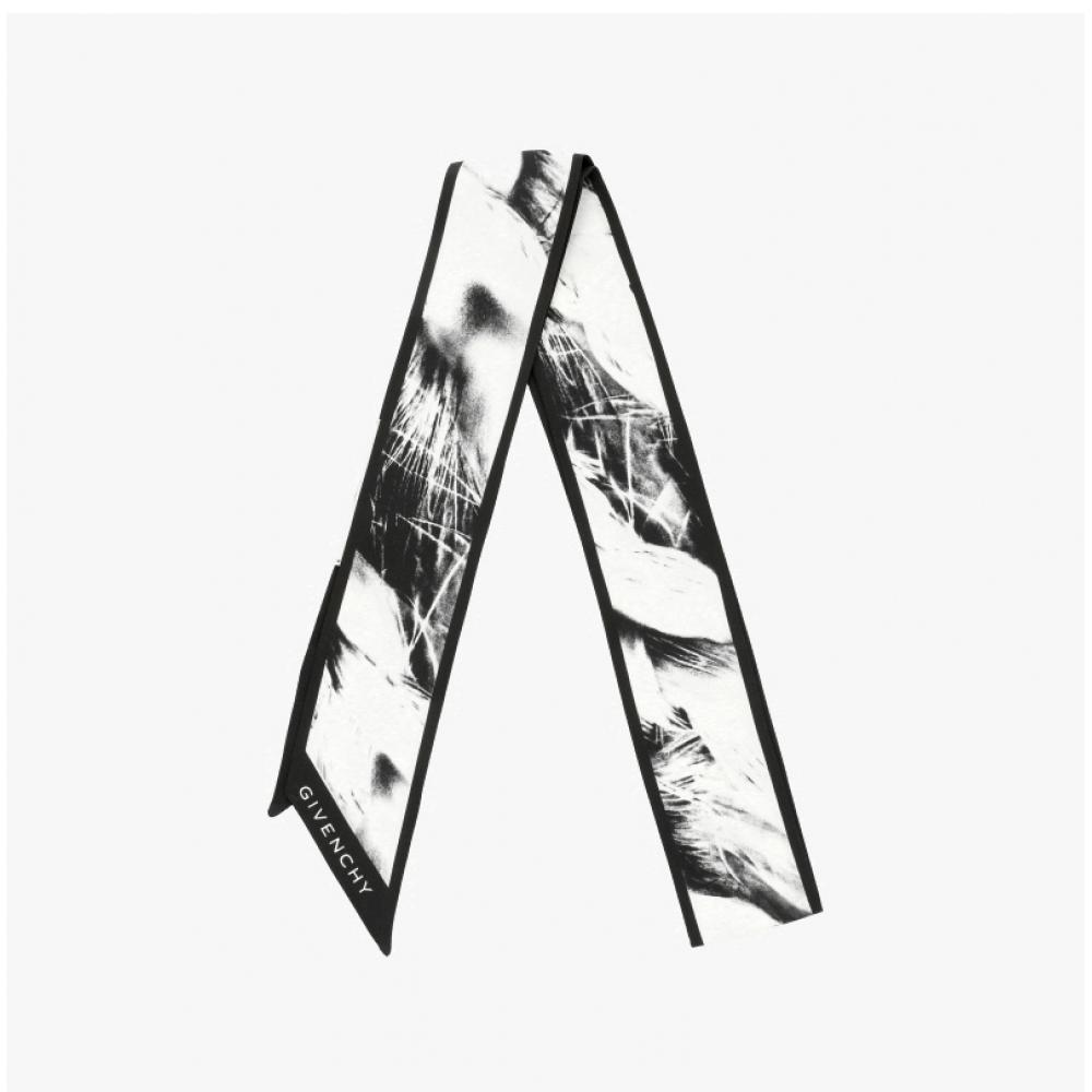 Givenchy Skinny Twill Silk Scarf Bg00lzg002