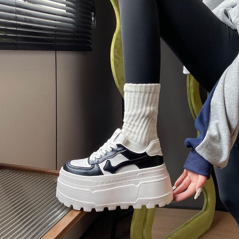 Fashion 8CM High Platform Sneakers Casual Outdoor Skateboard Shoes Fashion Comfortable Chunky Sneakers Running Sports Shoes Female