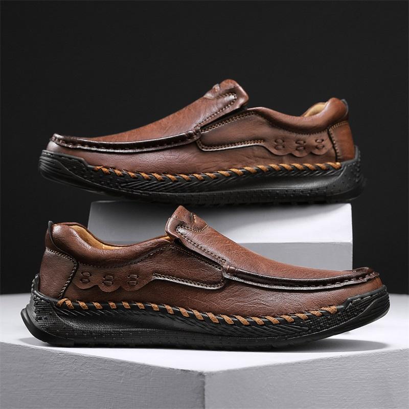 Fashion Outdoor Leather Men Sneakers Slip On Casual Shoes Handmade Man Walking Shoes Light Loafers Moccasins Comfortable Hiking Footwear
