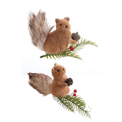 Cartoon-Eichhörnchen Hängedekoration mit Tannenzapfen-Akzent Feiertagsdekoration für Weihnachtsgeschenke