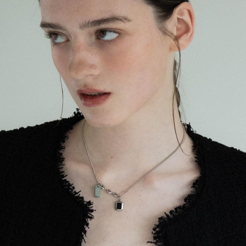 Pearlymore Pendant Drop Necklace (2 Colors)