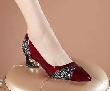 

Spring new fashion women s shoes large size versatile flat-soled single shoes women Korean version lazy casual white shoes women 35 красный