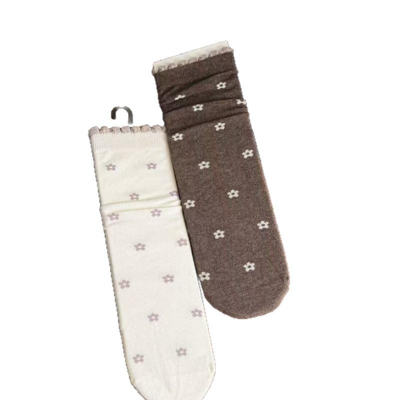 Female Spring and Autumn Floral Contrast Color Lace In The Tube Pile Pile Cotton Socks