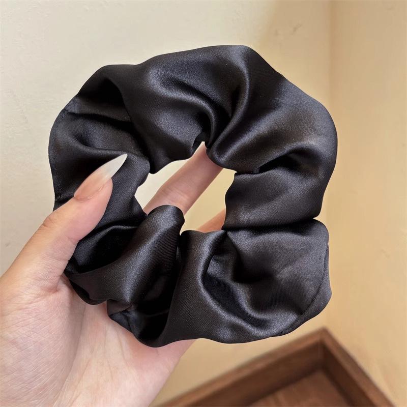 Korean Style Spring/Summer Floral Intestine Hair Scrunchie for Women – Elegant Ponytail Tie and Mori Girl Accessory.