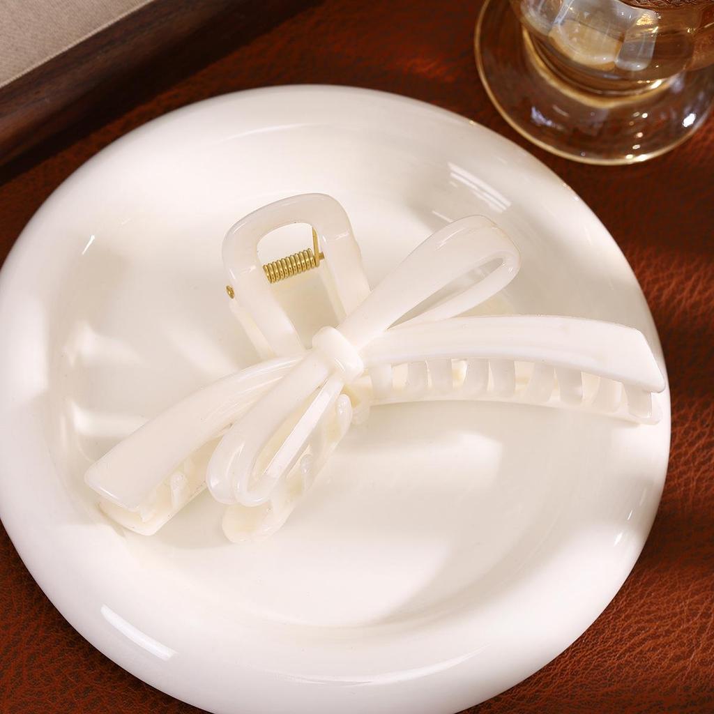 2025 Neue Silikon-Haarklammer Hai für Frauen - High-End-Stil, Koreanisch inspiriert, Design mit großem Volumen.