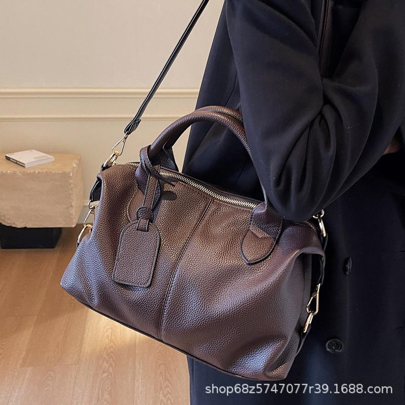 Casual simple handbag women's bag 2025 new retro solid color messenger bag large capacity pillow bag