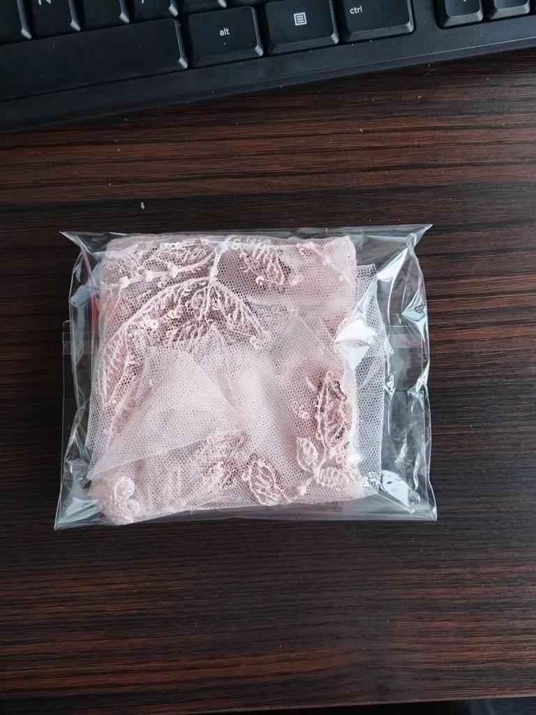 1Pair White Golden Lace Applique Sew On Patch Applique Embroidery Flower Exquisite Trim Patches