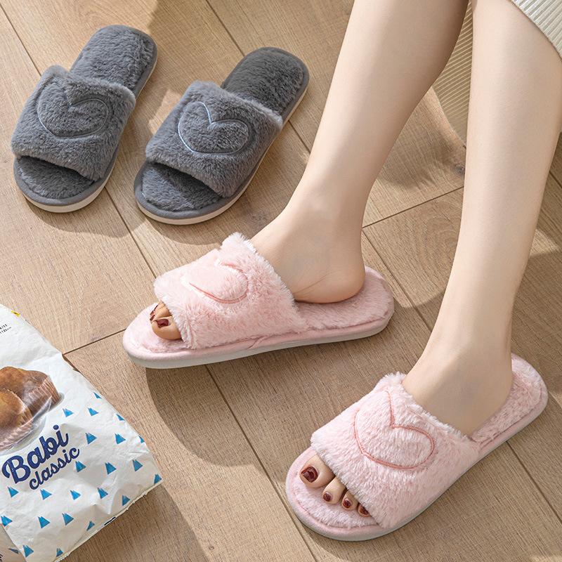 Fashion Fluffy Women's Slippers Home Plush Luxury Designer Woman Shoes Flat Autumn Winter Love Fashion Casual Footwear Fuzzy Fur Slides