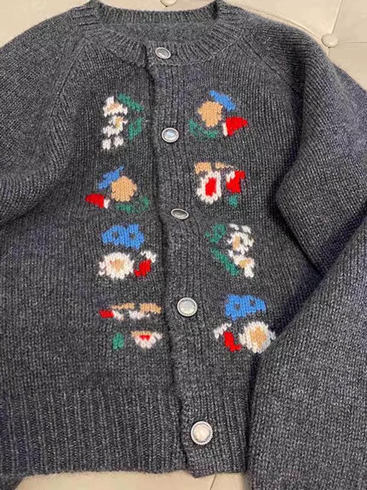 

Молочно-мягкий вышитый вязаный кардиган глубокого серого цвета Small серый