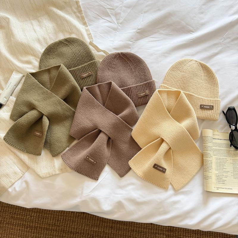 Solid color knitted scarf hat two-piece set autumn and winter warm versatile wool hat scarf face small cold hat