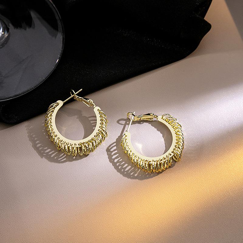 

Винтажные минималистичные серьги с круглыми вырезами — стильные и уникальные ретро-украшения для женщин золотой