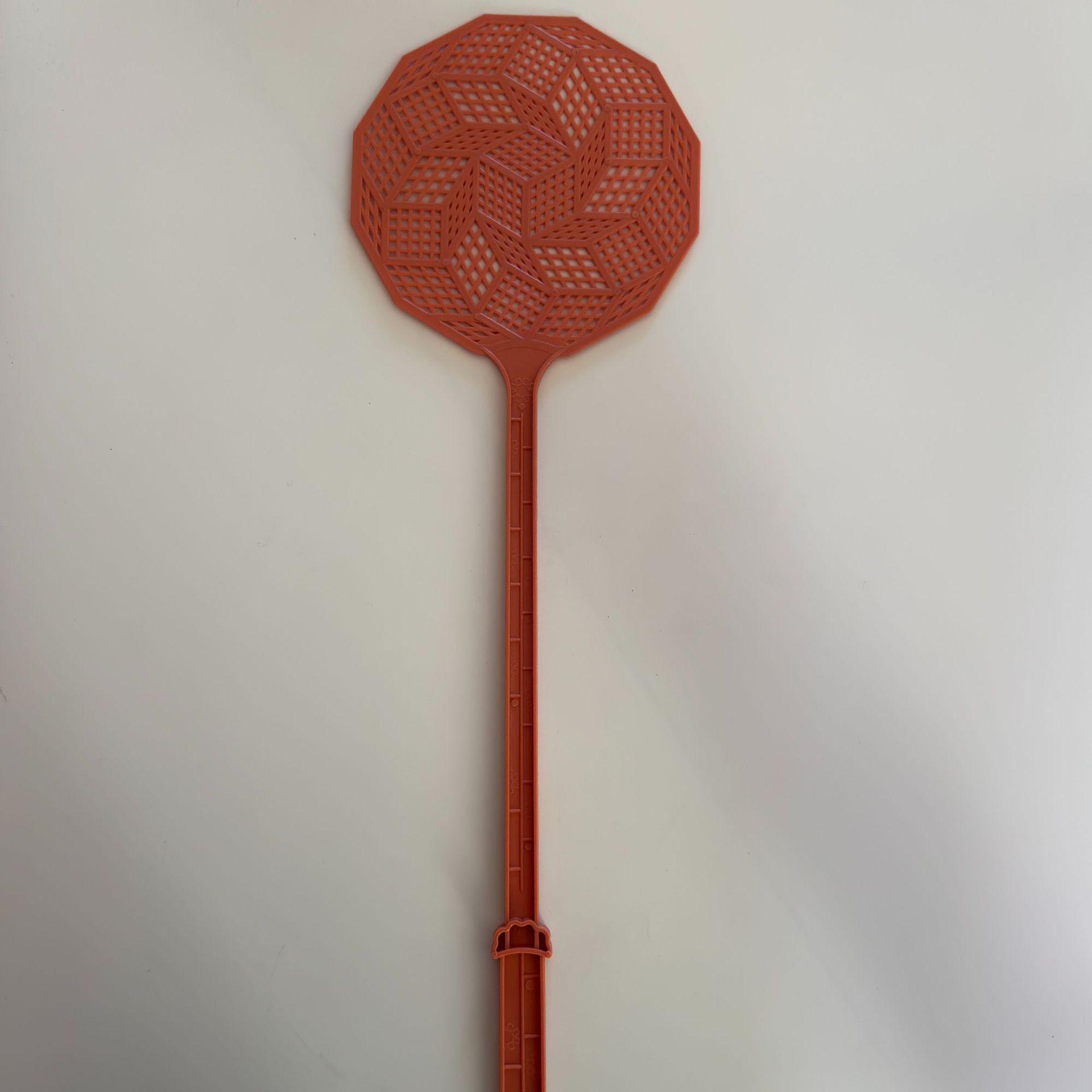 

Durable Football-Shaped Odorless Mosquito & Fly Swatter with Scratcher розы красного