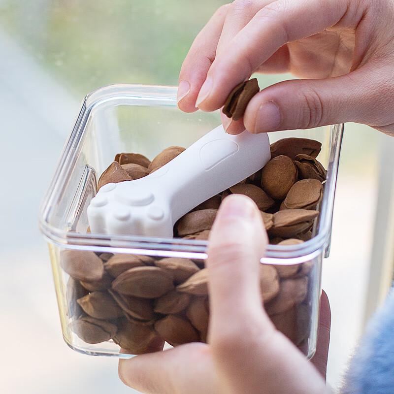 SOVO Cat Claw Diatomaceous Earth Drying Block