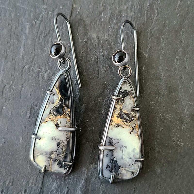 Vintage Black Color Round Waterdrop Black Stone Carving Dangle Earrings for Women Jewelry