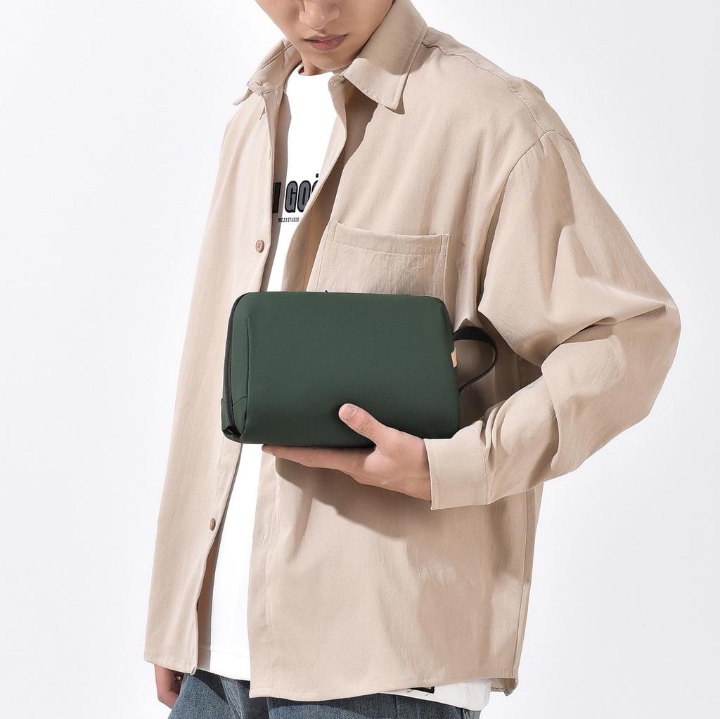 Waterproof Wet/Dry Travel Grooming Bag, Large Capacity, Portable for Business, Sports & Outdoor - Unisex