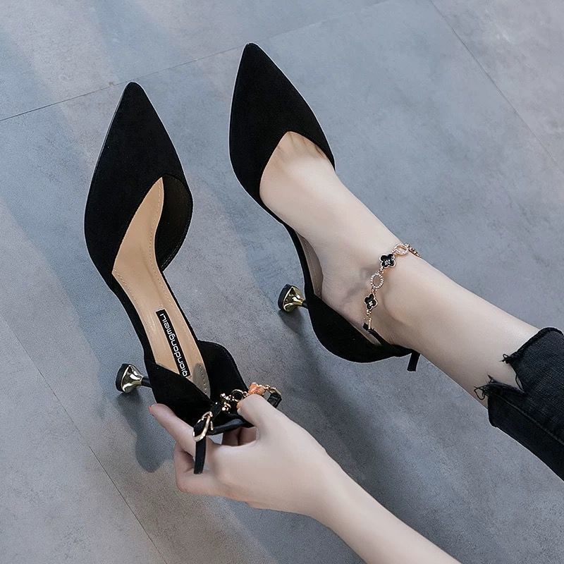 High Heels Women 2025 New French One-word Buckle Bag Head Sandals Fairy Fairy Style Fine Heel Sexy Pointed Shoes