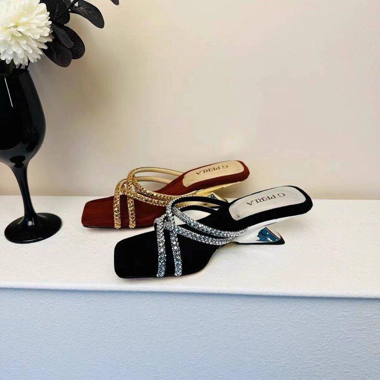 Rhinestone Word with Wedge Heel Slippers for Women To Wear In the Summer of 2024, New Fashion Temperament Square Head High Heel Cool Slippers