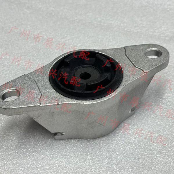Втулка крепления заднего амортизатора Mazda CX5 KR11-28-380 Mazda