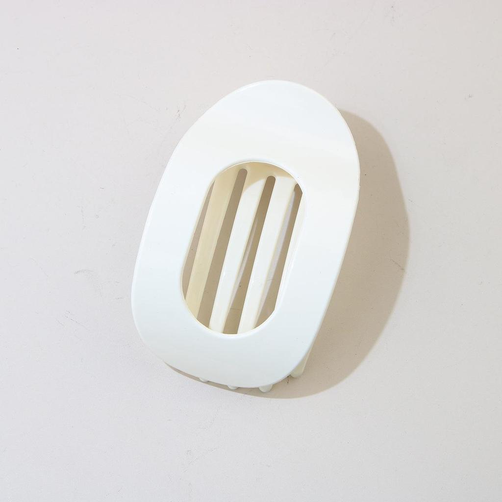 Large Round Duckbill Hair Clip with Strong Grip and Bendable Teeth - Hair Accessory