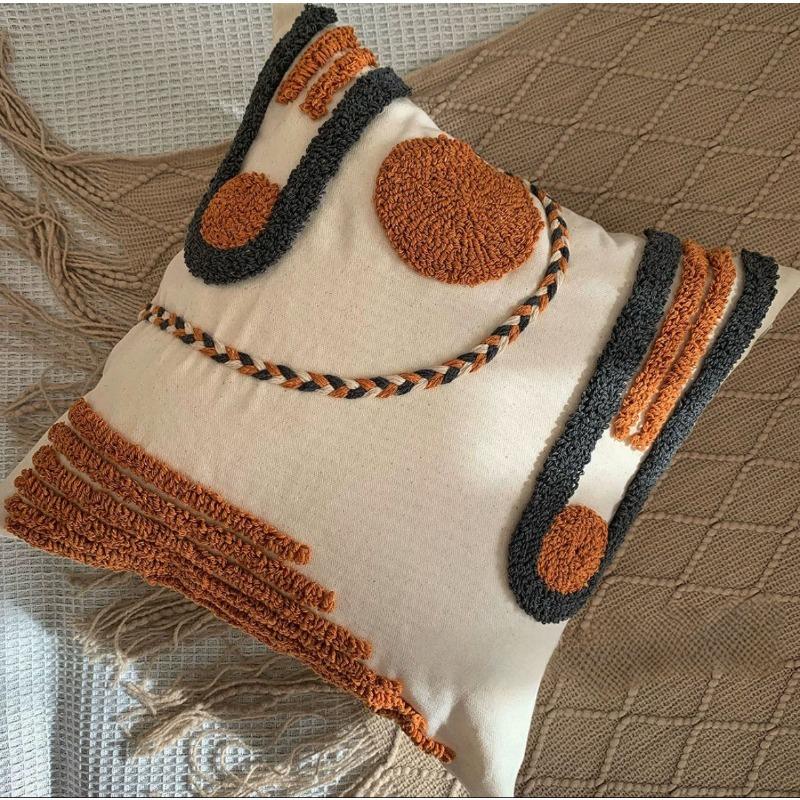 Bohemian Vintage Nordic Pillowcase Embroidered Tufted Decorative Sofa Cushion Covers Luxury Sofa Fringe Pillow Covers 45X45
