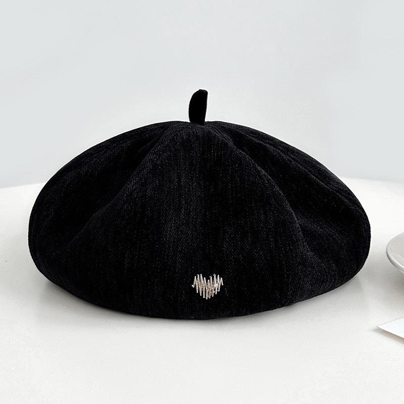 Autumn and Winter New Retro Literary Beret Hat for Women Korean Version Versatile Face-showing Little Painter Hat  Fashionable Love Pumpkin Hat