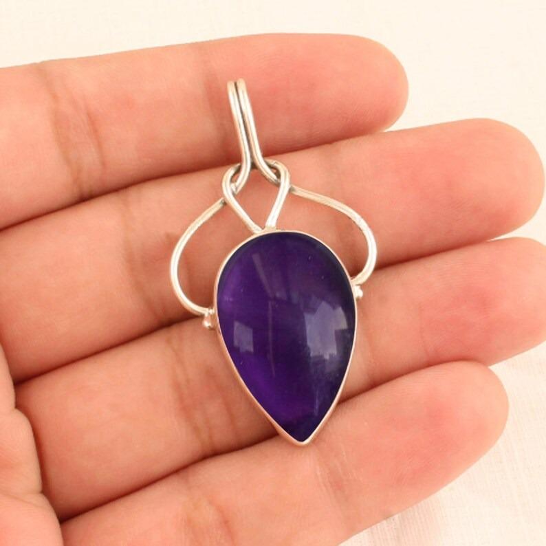 

Підвіска-кабошон з дорогоцінним камінням з аметистом, ювелірні вироби ручної роботи, ювелірні вироби з каменем народження, дизайнерська підвіска, срібло 925 проби
