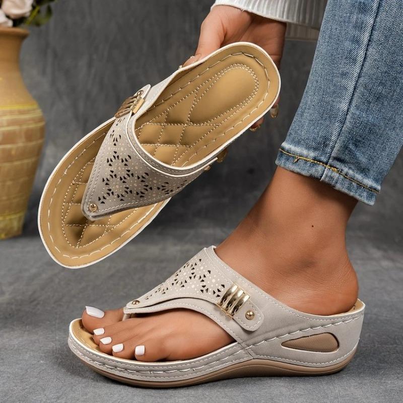 Fashion Women Orthopedic Slippers Casual Wedge Sandals Breathable Thick Sole Shoes Comfortable Clip Toe Slippers Outdoor Slides Women