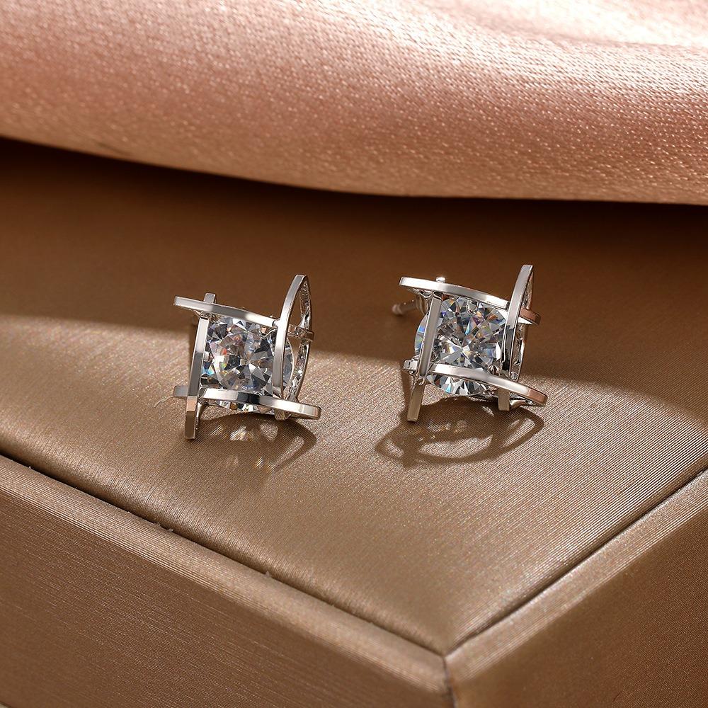 Sparkling Crystal Stud Earrings for Women, Elegant Simple Style Ear Decor, Classic Inlaid Design, Wedding Dating Daily Jewelry