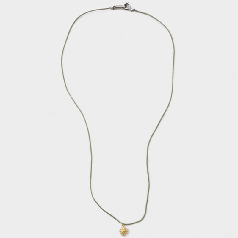 odds&ends tiny nut string necklace