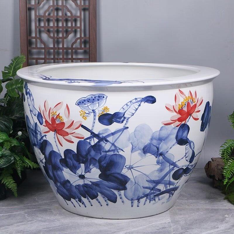 Three Wolves Farm Courtyard Flower & Water Pot