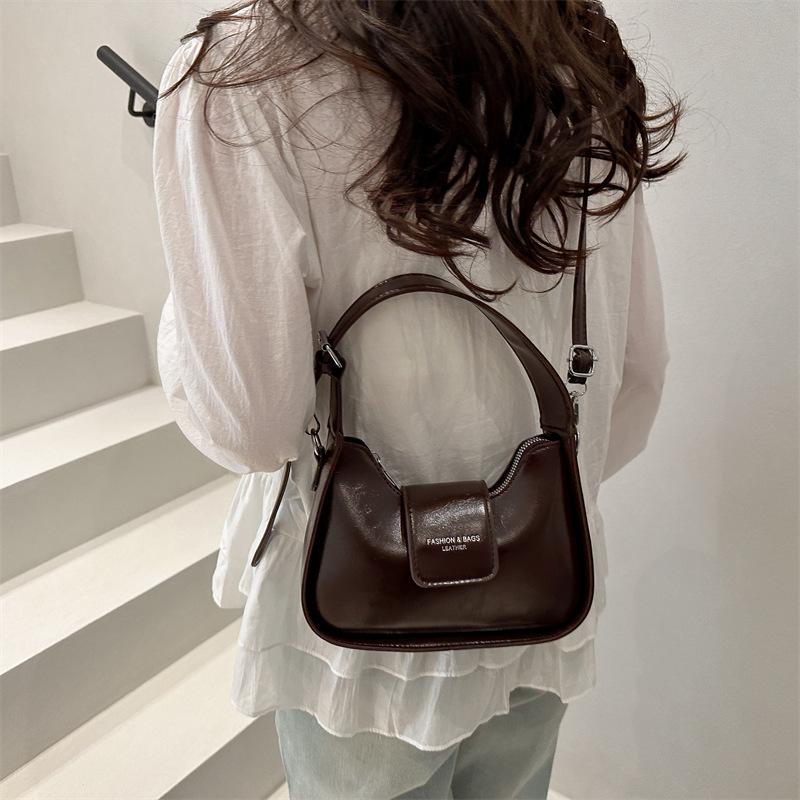 Summer New Feeling Armpit Bag Shoulder Bag Messenger Bag Women's Fashion Buckle Niche Design Handbag