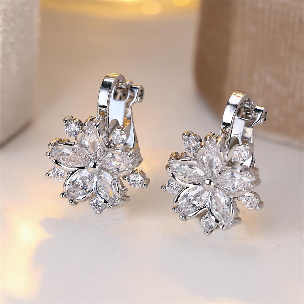 Rainbow Zircon Cute Flower Earring Multicolor Crystal Sakura Clip Earrings For Women Vintage Silver Color Bridal Wedding Jewelry