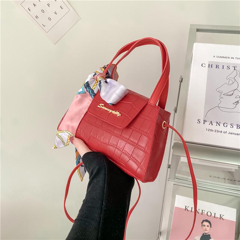 

Trendy fashion crocodile silk scarf shoulder crossbody portable Kelly bag versatile mobile phone change makeup women s bag