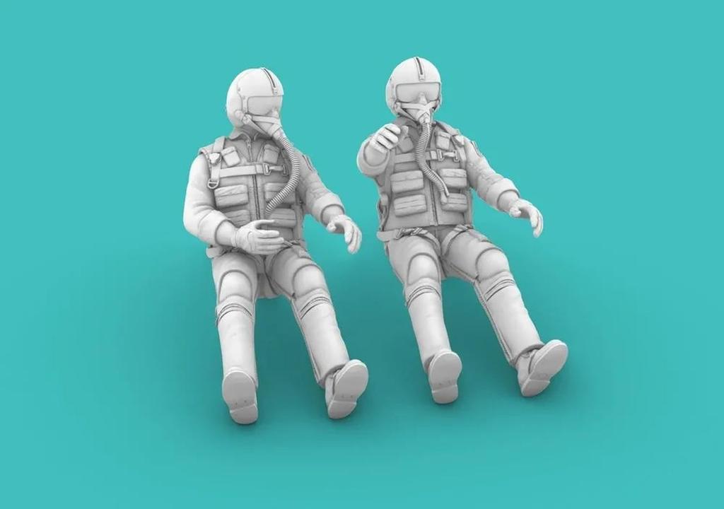 Rise144Models American Pilot Seated Posture Set 1 Plastic Model Parts RMA32001 1/32 1960s-1970s (2 Figures)
