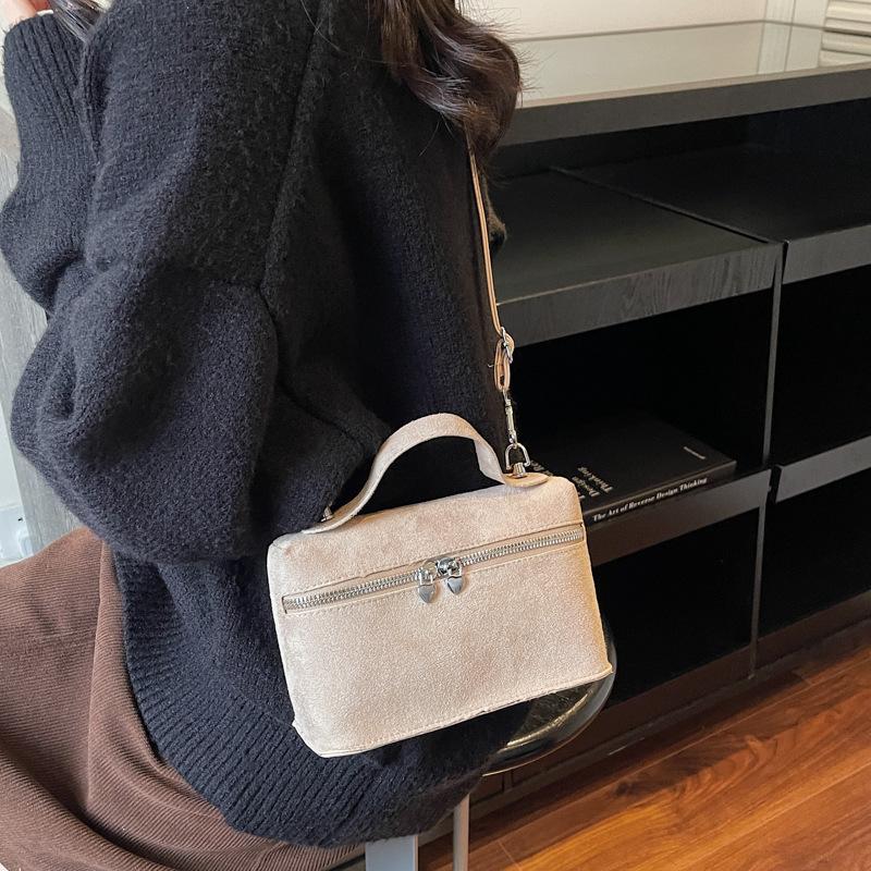 Vintage Matte Crossbody Bag Women Stylish Korean Ins Box Shoulder Bag for Autumn Winter Comfortable and Versatile Storage Bags