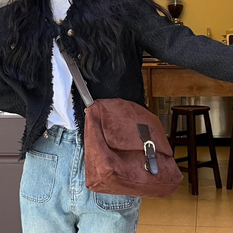 

Винтажные повседневные сумки через плечо женские ретро горячие девушки бархатная коричневая сумка женская Harajuku Solid Messenger сумка эстетичная