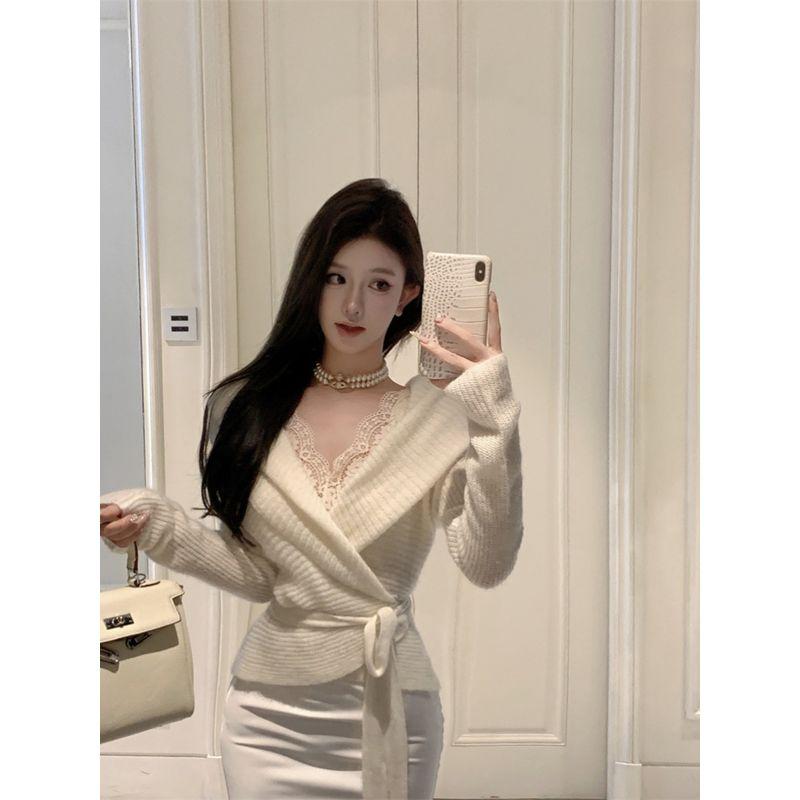 Kumikumi Pure Desire Style V-neck Lace Lace Lace Long sleeve Knit Women clothes Autumn Chic Age-Reducing Chic Top