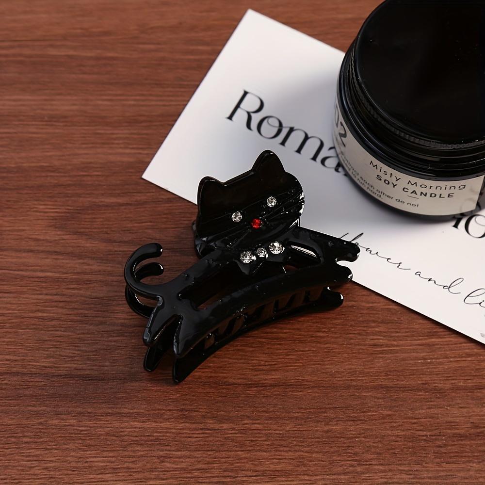 Claw Clip, Acetate Board Inlaid with Diamonds, Fashionable Cartoon Cat Claw Clip, Half Up Clip for The Back of The Head, Shark Clip for Styling.