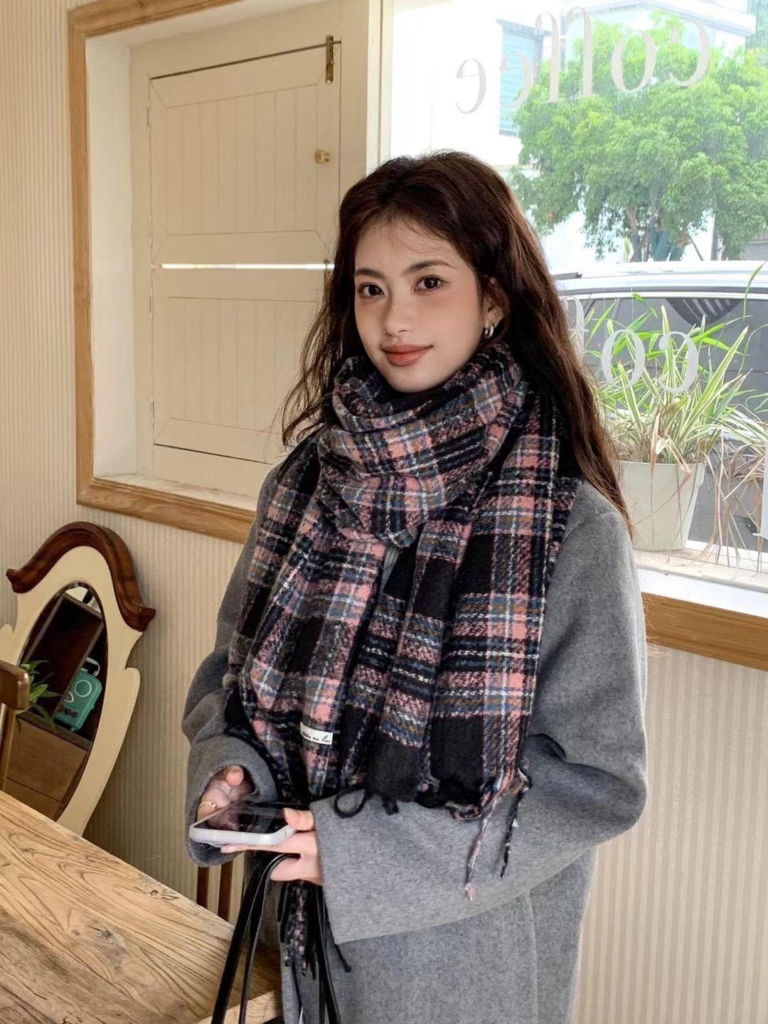 

Women s Red Plaid Scarf: Stylish, Warm, and Perfect for Autumn & Winter Above 175cm