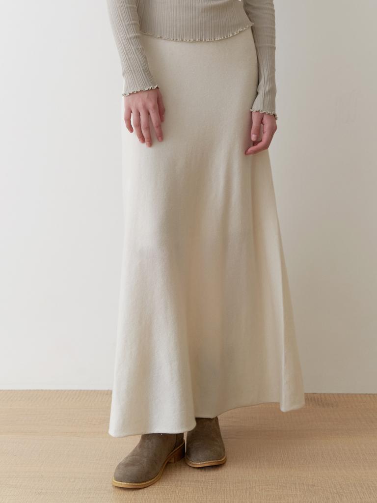 Liel Ooze Knit Flare Skirt (Cream)