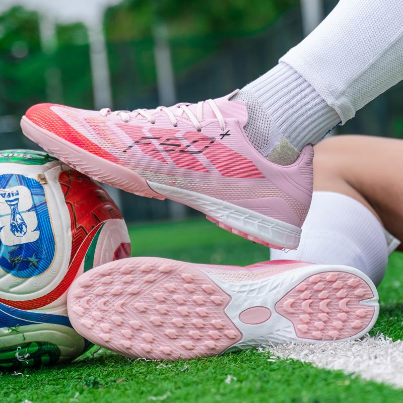 New Men Football Boots Grass Outdoor Sport Training Shoes Match Sneakers Non-Slip Soccer Shoes Professional Ultralight Unisex